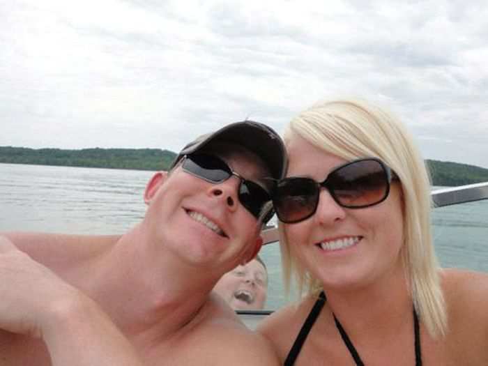  (50 )