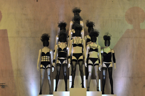 pfw_marlies_dekkers_catwalk01.jpg