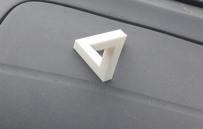 3D     (4 )