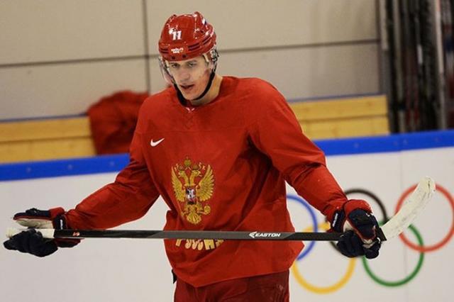 Спортсмен со своим врачом