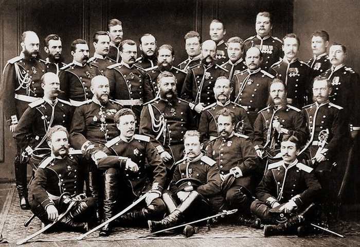     1904  (3 )