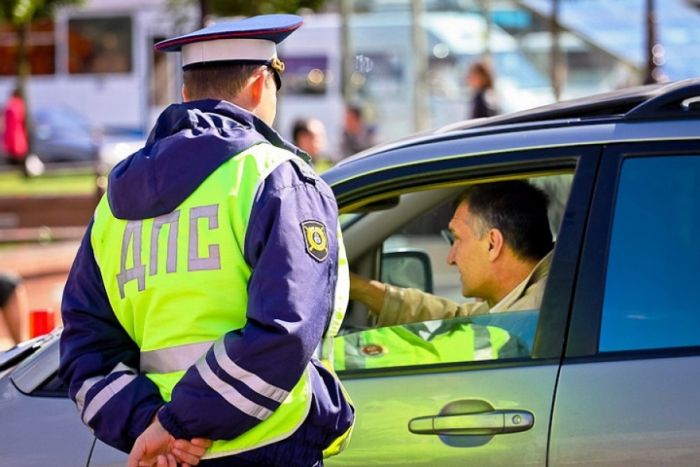 Почему у Вас номера не читаемы