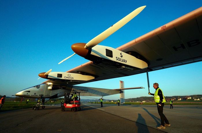 Solar Impulse 2:      (13 )