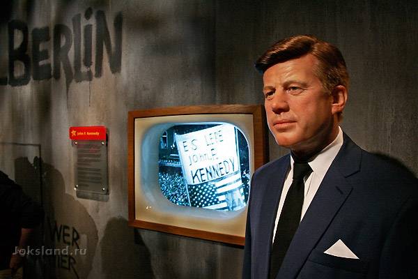 John F Kennedy wax figure