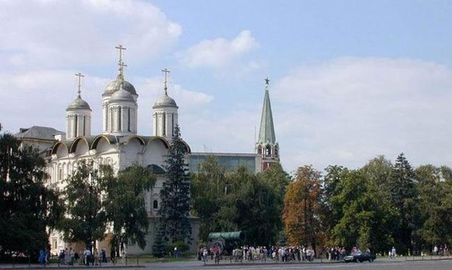 Выражение Кричать во всю Ивановскую