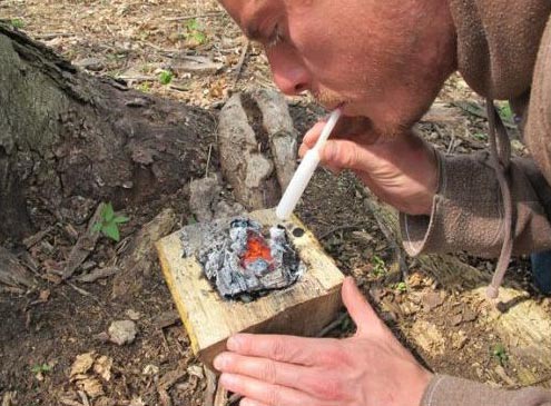 Делаем естественное углубление для воды